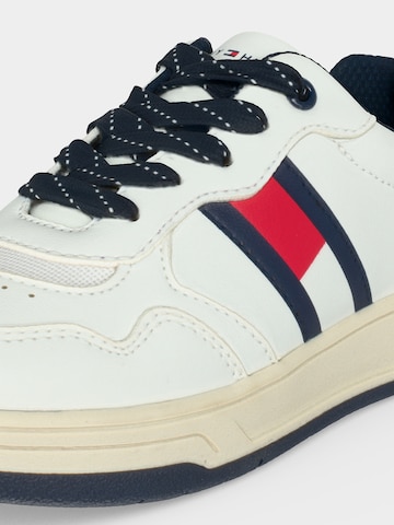 TOMMY HILFIGER Сникърси 'HAMPTON' в бяло