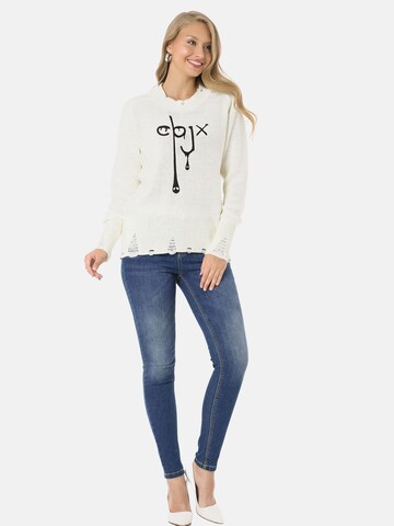Pull-over CIPO & BAXX en blanc