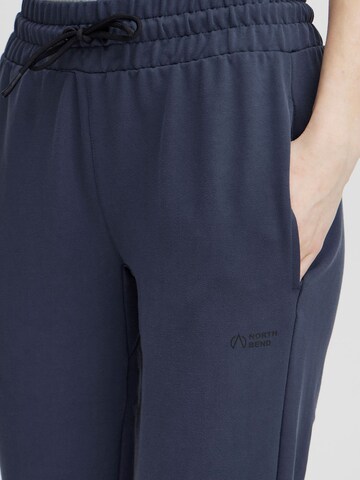 Tapered Pantaloni ' Braida ' di North Bend in blu