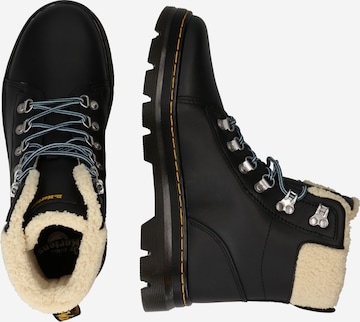 Ghete cu șireturi 'Combs' de la Dr. Martens pe negru