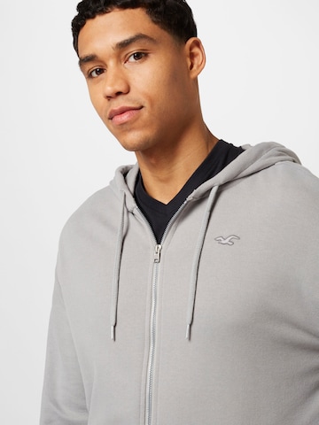 HOLLISTER Zip-Up Hoodie in Grey