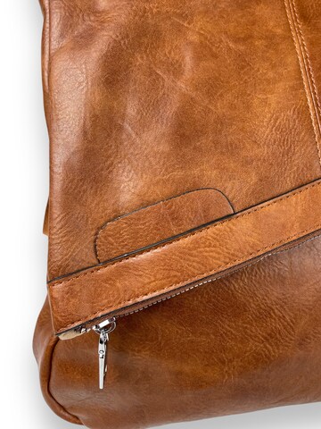 Kumixi Backpack '2in1 Rucksacktasche' in Brown