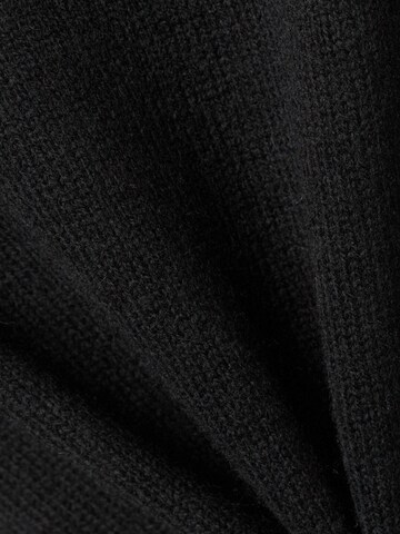 Marie Lund Sweater in Black