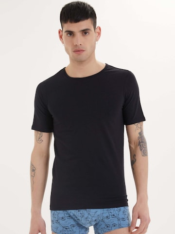 WESTMARK LONDON Undershirt in Black: front