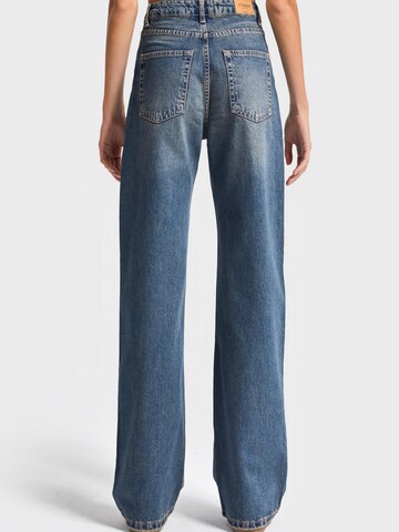 IT'S BASIC Regular Jeans 'Straight Mid Rise Jeans' in Blauw
