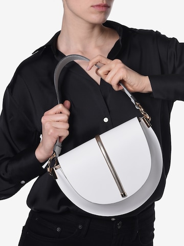 Baldinini Shoulder Bag in White: front