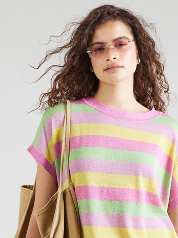 Pull-over 'ARIEL DARLENE' NÜMPH en rose