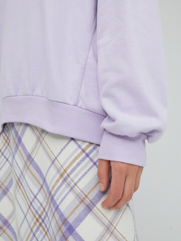 EDITED Sweatshirt 'Lana' in Purple