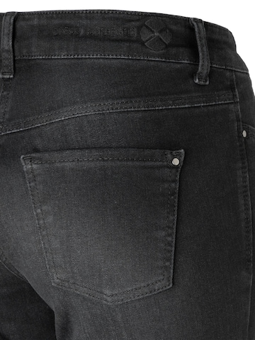 MACBootcut/trapezice Traperice - crna boja
