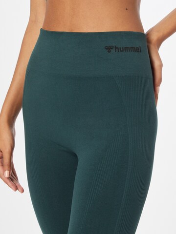 Skinny Pantalon de sport Hummel en vert