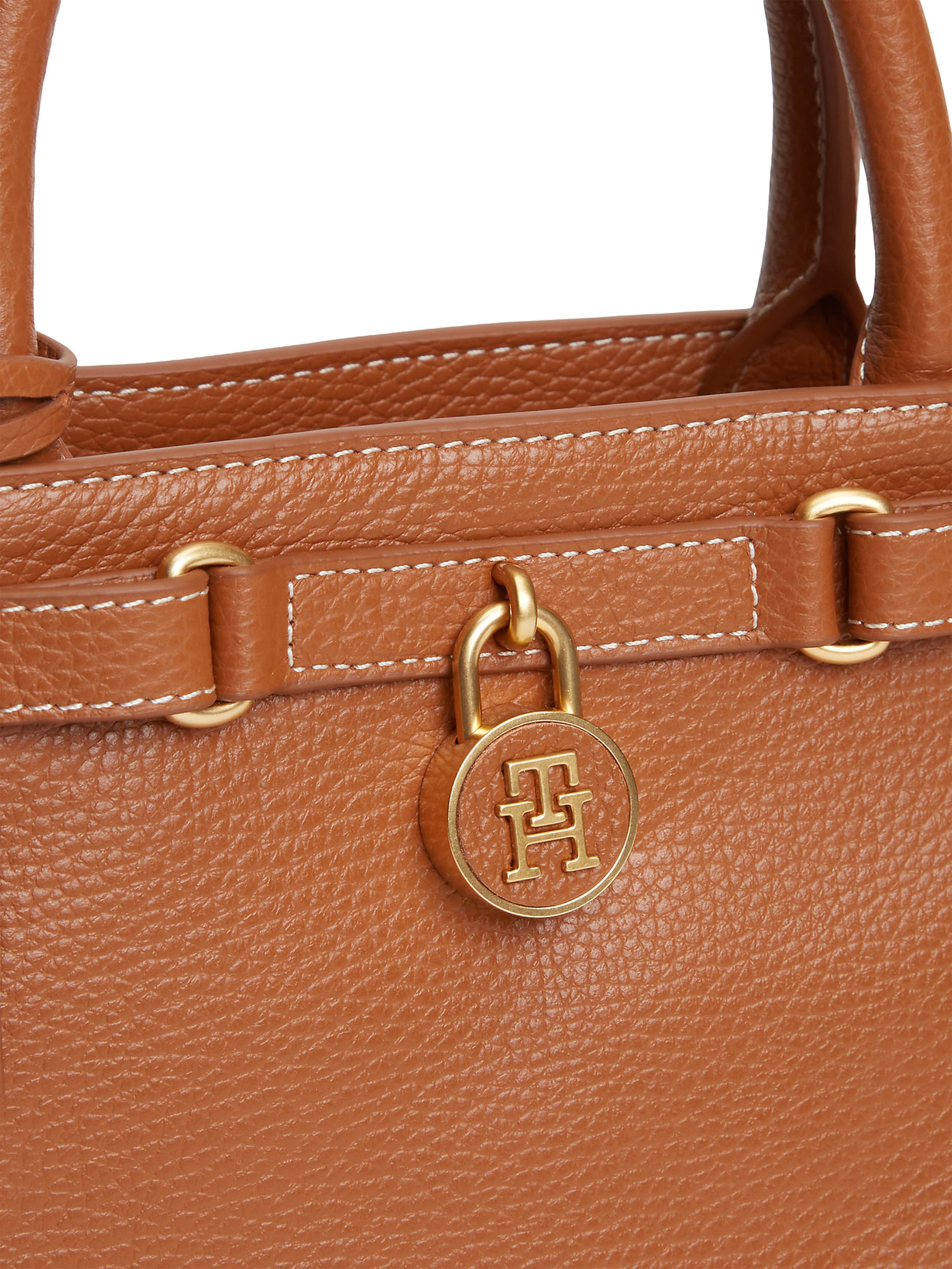 TOMMY HILFIGER Handbag in Brown