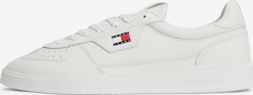 Baskets basses 'THE GREENWICH' Tommy Jeans en blanc : devant