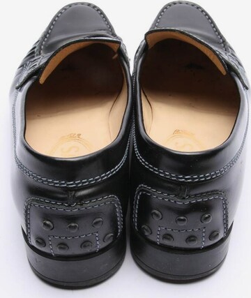 Tod's Flats & Loafers in 37 in Black