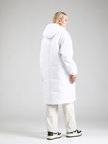 Nike Sportswear Zimní kabát – bílá