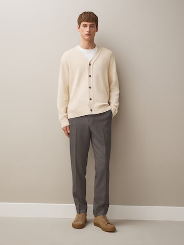 Next Neuletakki värissä beige