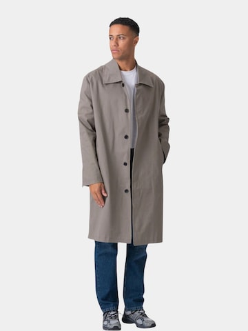 TEESHOPPEN Between-Seasons Coat 'Philip' in Green