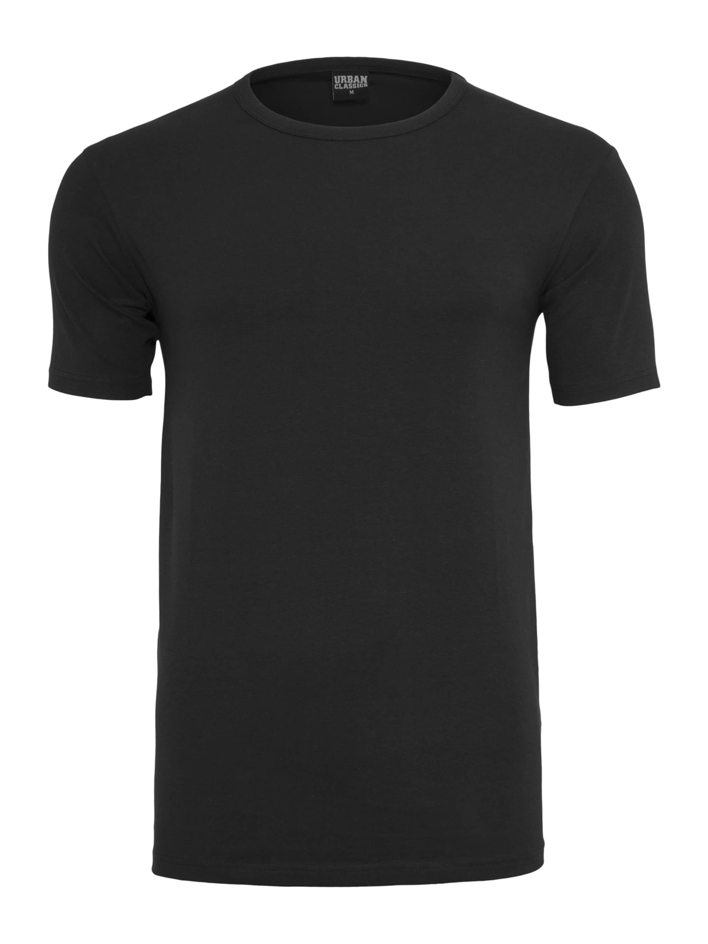 Urban Classics Shirt in Black: front