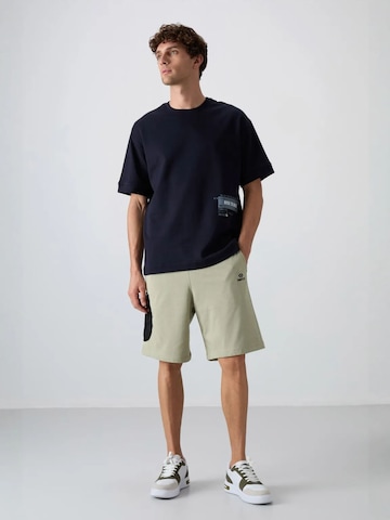 Tommy Life - Perna larga Calças cargo em verde