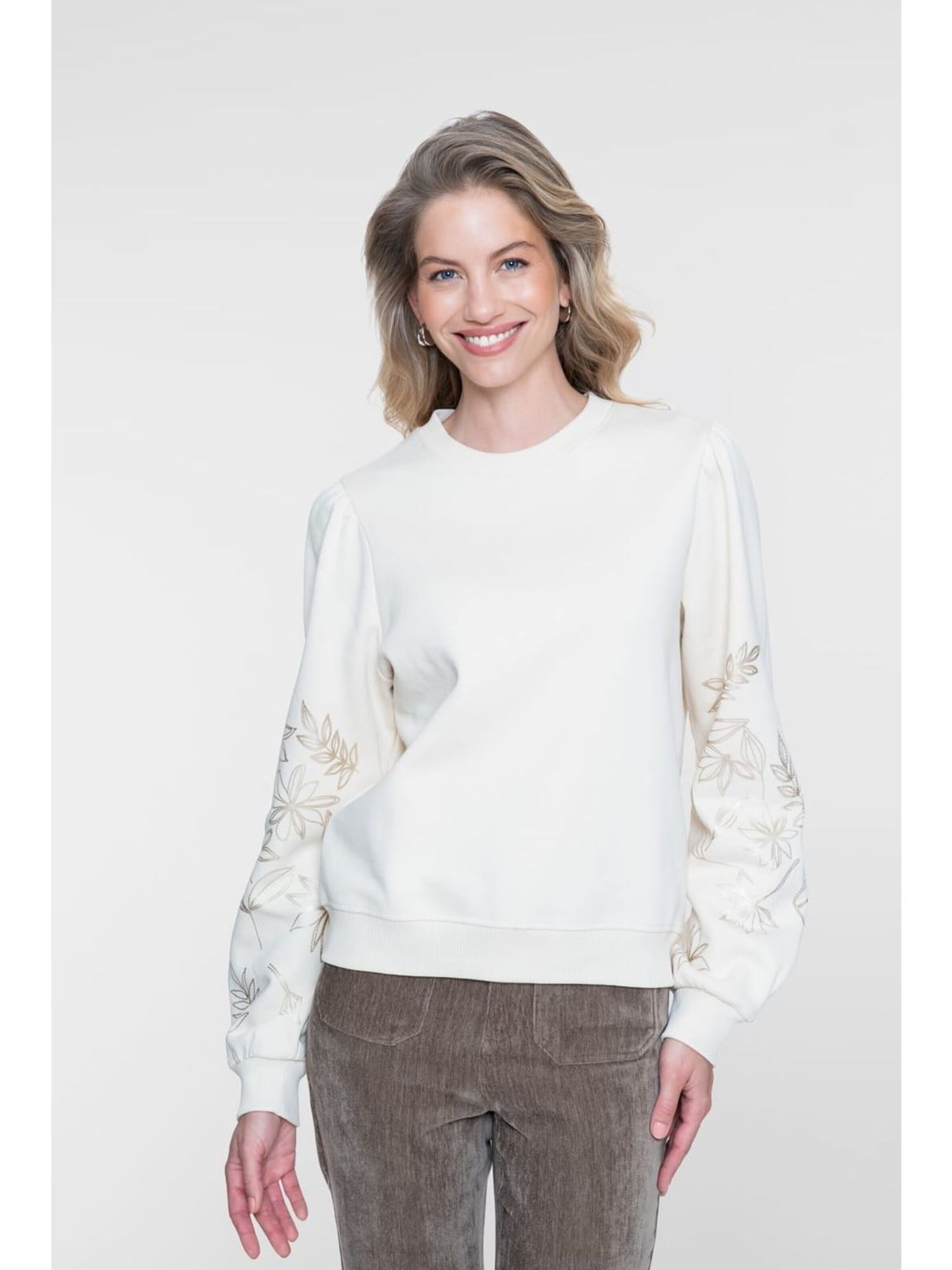 Geisha Trui in Beige: voorkant