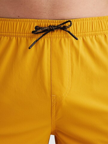 PME Legend Regular Broek 'Airframe swim shorts' in Oranje