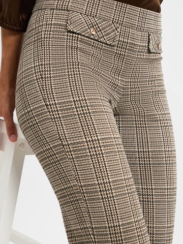Cambio Bootcut Hose in Mischfarben