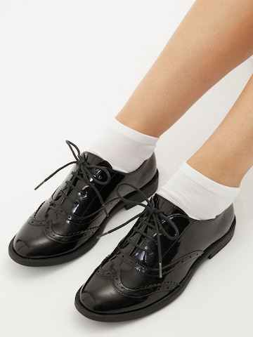 Scarpa bassa di Lipsy in nero