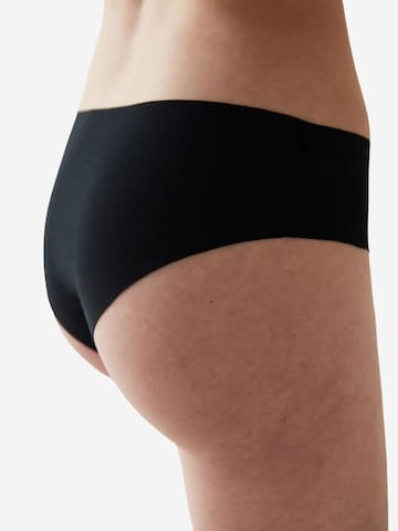 Panty di Penti in nero