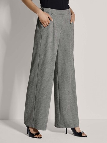 Loosefit Pantalon à pince MADELEINE en gris