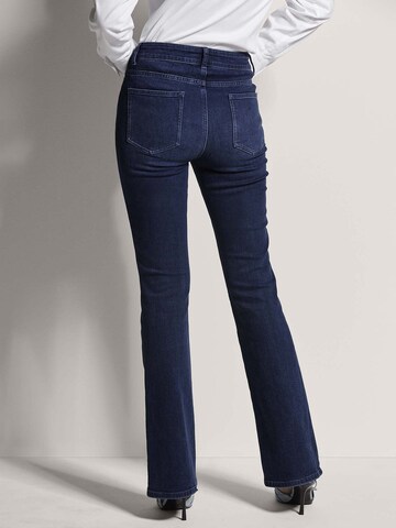 MADELEINE Flared Jeans in Blauw