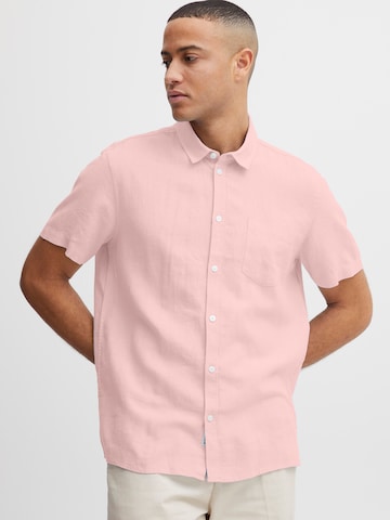 Coupe regular Chemise 'Allan' !Solid en rose : devant