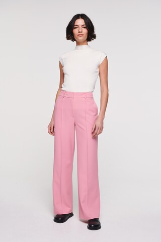 Aligne Bukser med fals 'FEMI' i pink: forside