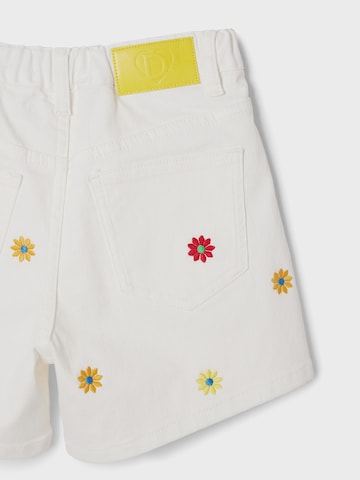 Desigual Regular Jeans 'Daisy' in White