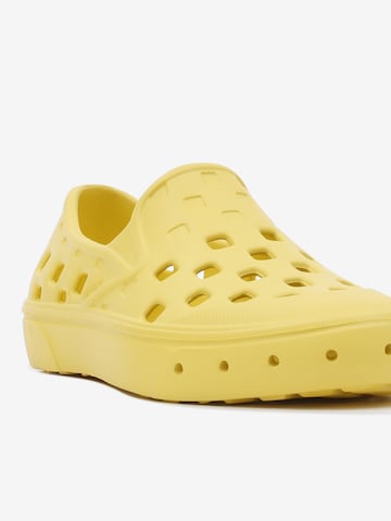 Pantoufle VANS en jaune