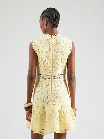 Morgan - Vestido en amarillo