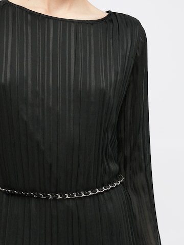 GUESS Mekko 'Ilenia' värissä musta