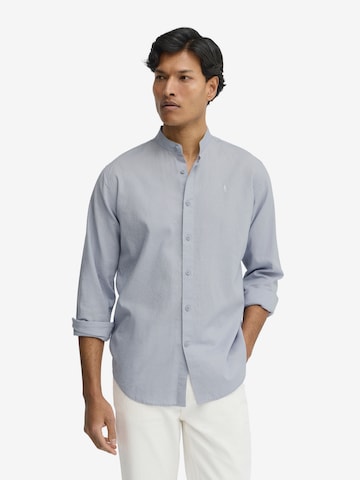 Polo Club Button Up Shirt in Blue: front