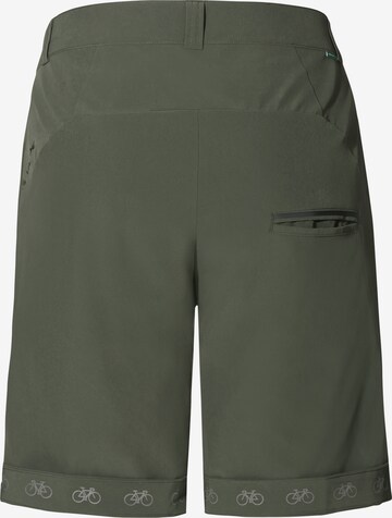 VAUDE Slimfit Sportshorts in Grün