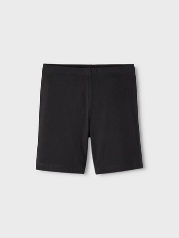 NAME IT Skinny Shorts 'Vivian' in Schwarz