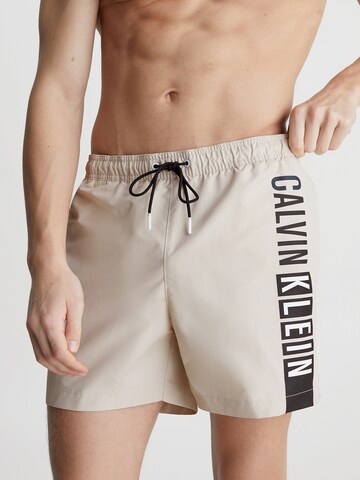 Calvin Klein Swimwear Badeshorts 'Intense Power' in Beige: predná strana