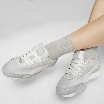 Baskets basses 'Retreat Yourself' PUMA en gris : devant