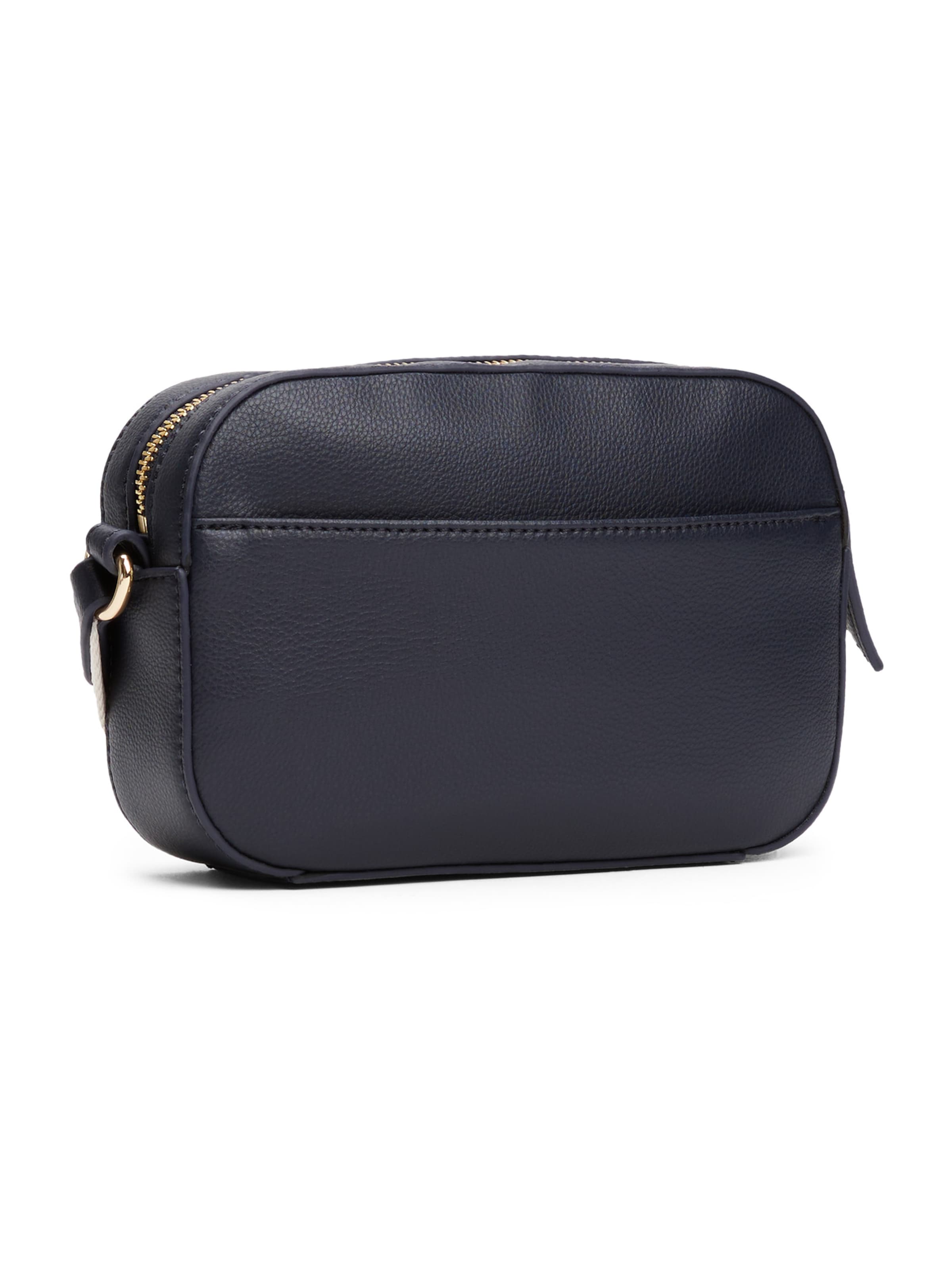 TOMMY HILFIGER Torba za čez ramo | modra barva