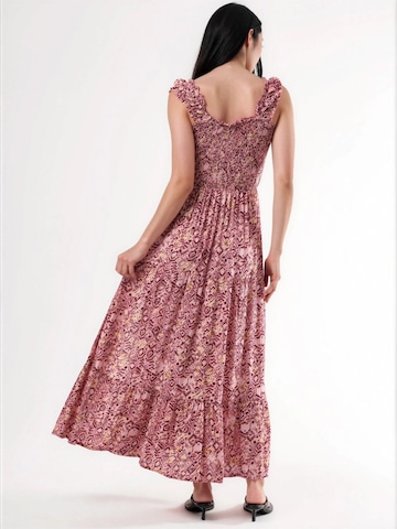 Busem Maxi Kleid in Rot