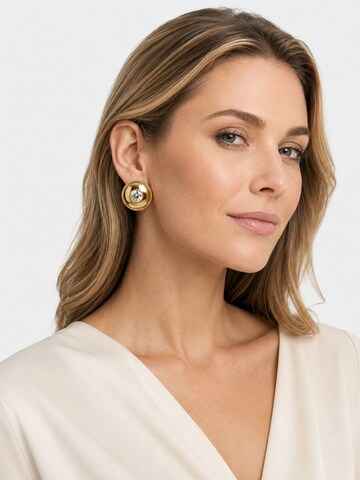 RteRme Earrings in Gold