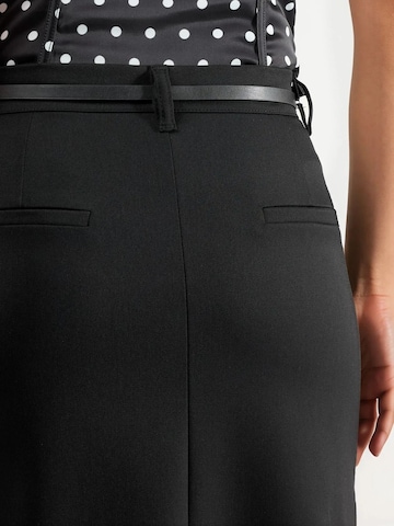 Gonna di Qu Style in nero