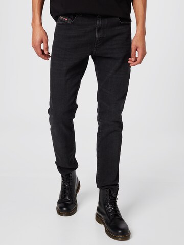 DIESEL Regular Jeans 'D-STRUKT' in Black: front