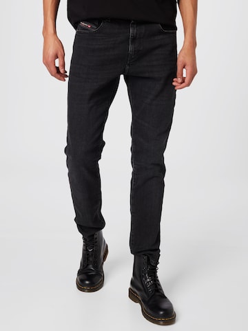 DIESEL Regular Jeans 'D-STRUKT' in Black: front