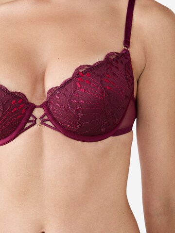 ETAM T-Shirt BH 'Gamme' in Rot