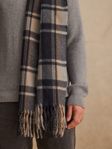 DAN FOX APPAREL Scarf 'Ivan' in Blue