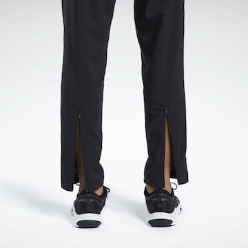 Reebok - Loosefit Pantalón deportivo 'Workout Ready' en negro