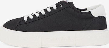 Baskets basses Tommy Jeans en noir : devant